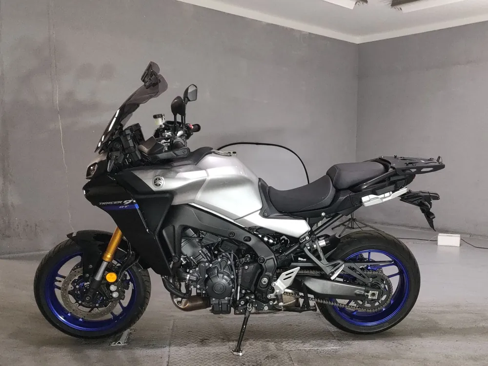 Yamaha Tracer 9 GT 2022, серебристый, фото 2