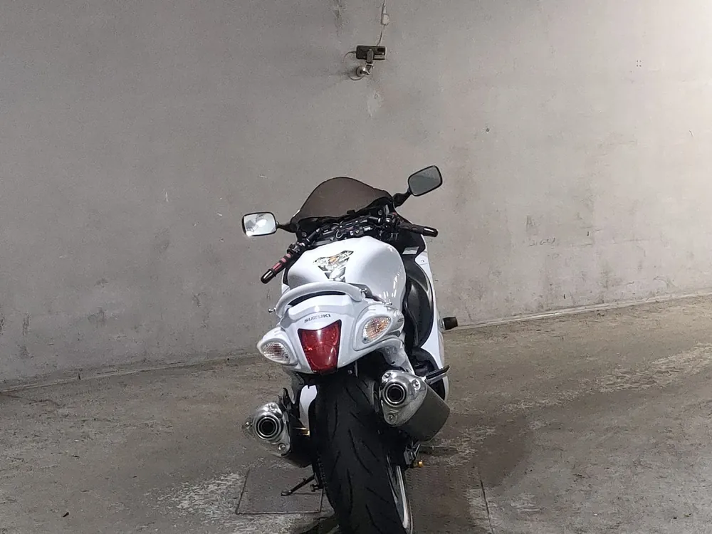 Suzuki GSX1300R 2012, белый, фото 4