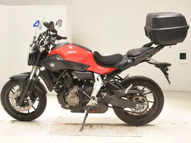 Yamaha MT-07, красный, фото 2