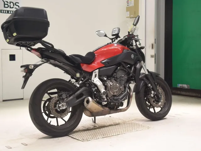 Yamaha MT-07, красный, фото 5