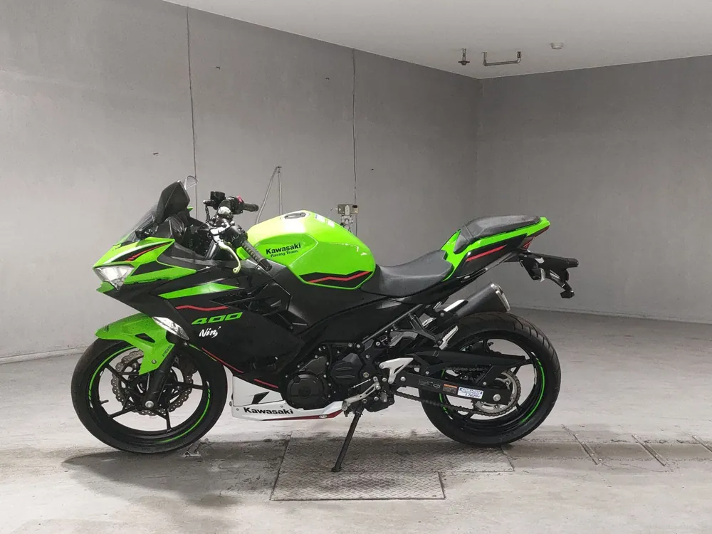 Kawasaki Ninja 400 2020, black / green, фото 2