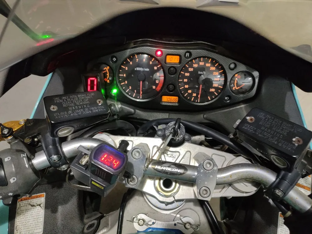 Suzuki GSX1300R 2005, зелёный, фото 5