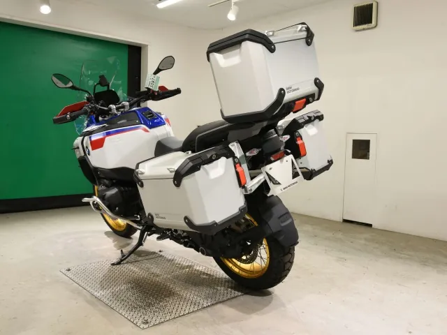 BMW R1300Gs Adv Asa 2026, white | red | blue, фото 6