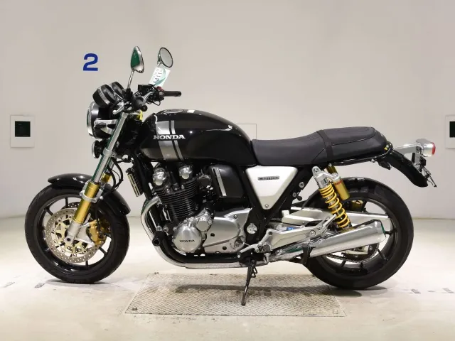 Honda CB1100F 2017, чёрный, серебристый, фото 2