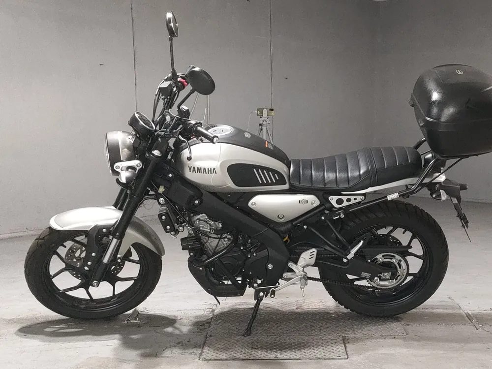 Yamaha XSR125, серебристый, фото 2