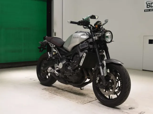 Yamaha XSR900 2016, matt silver, фото 3