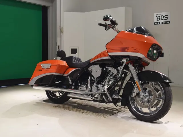 Harley-Davidson FLTR1580CVO 2009, чёрный, оранжевый, фото 3