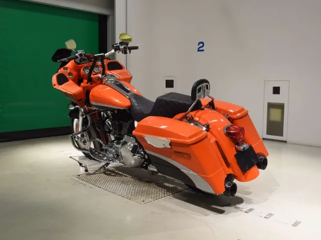 Harley-Davidson FLTR1580CVO 2009, чёрный, оранжевый, фото 6