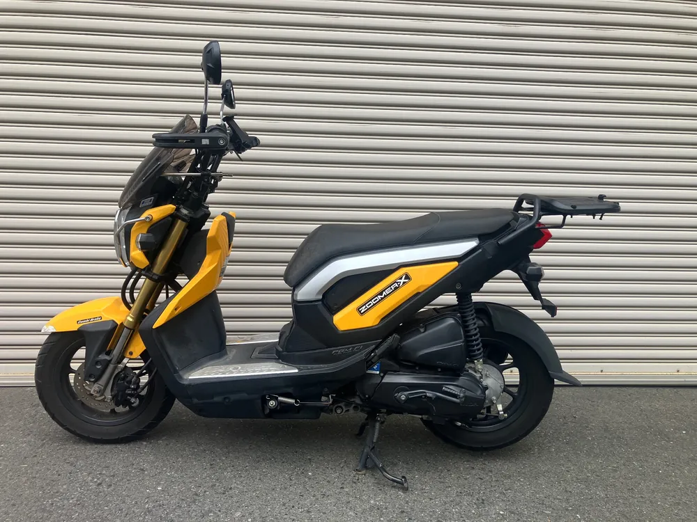 BMW M1000R, жёлтый, фото 2