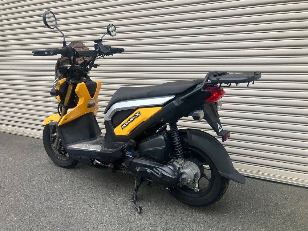 BMW M1000R, жёлтый, фото 5