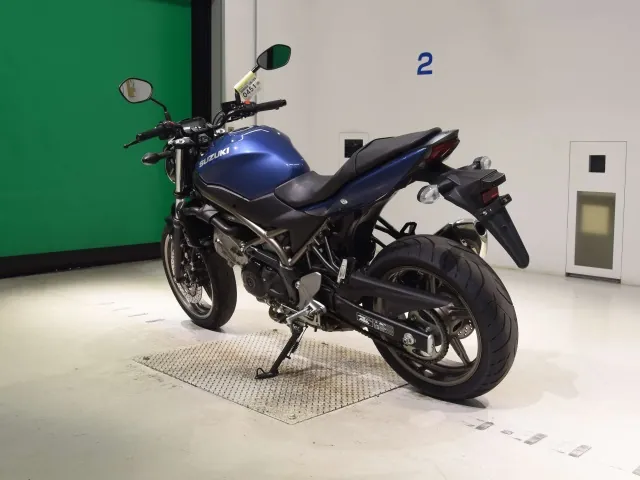 Suzuki SV650 2023, синий, фото 6