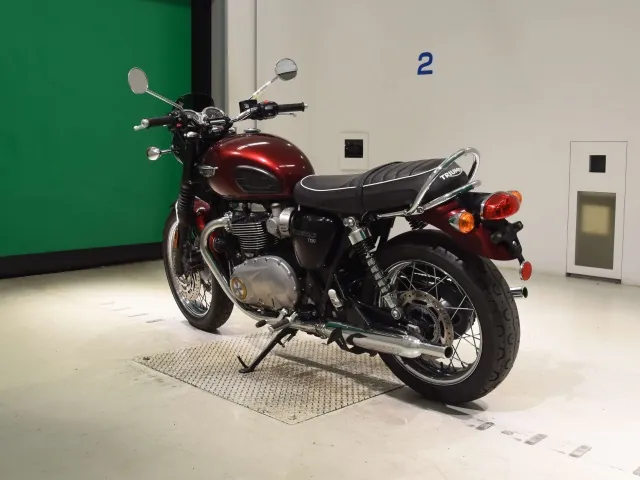 Triumph Bonneville T120 2016, бордовый, фото 6