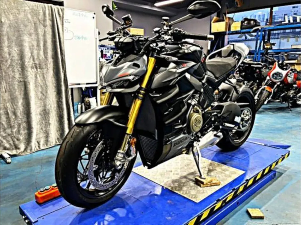 Ducati Streetfighter V4S 2024, фото 7