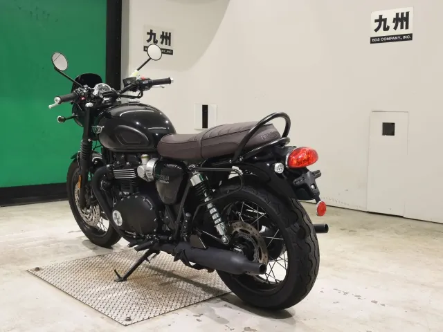 Triumph Bonneville T120 2019, чёрный, фото 6