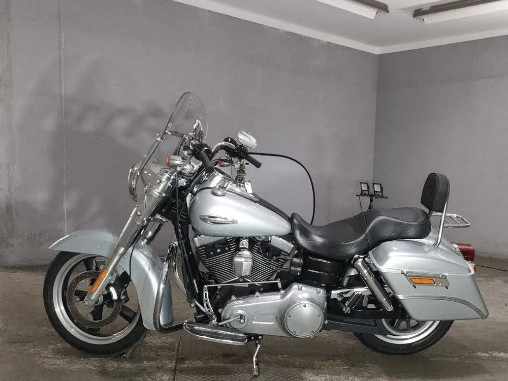 Harley-Davidson FLD1580 2012, серебристый, фото 2