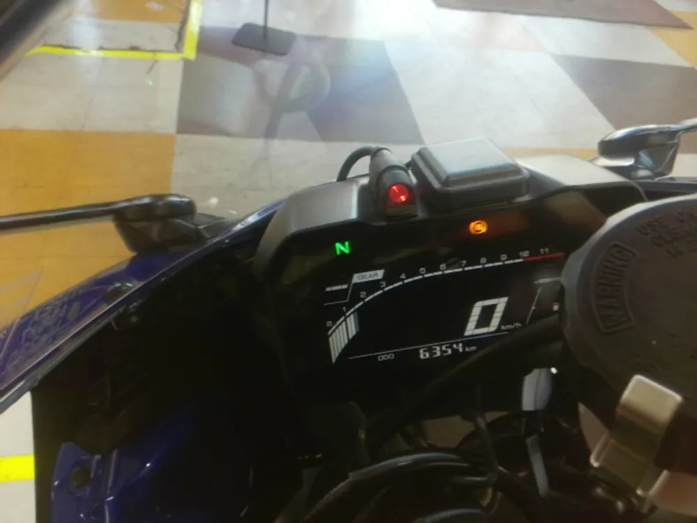 Yamaha YZF-R7 2023, black / blue, фото 3