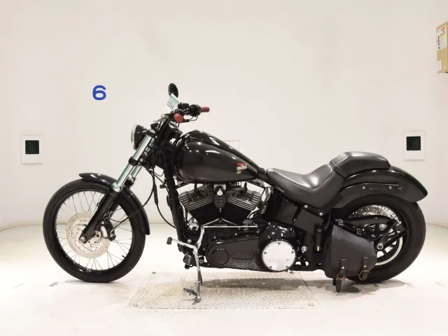Harley-Davidson FXS1580 2012, чёрный, фото 2