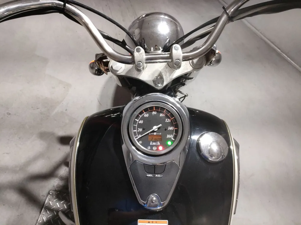 Suzuki Intruder 400 Classic 2001, белый, чёрный, фото 5