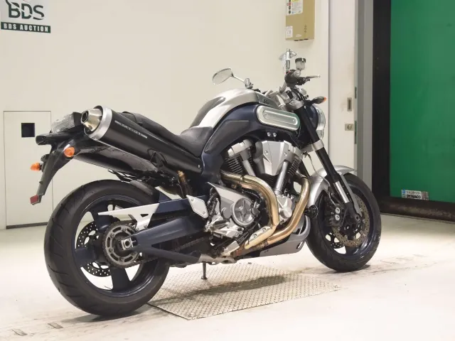 Yamaha MT-01 2005, серебристый, фото 5