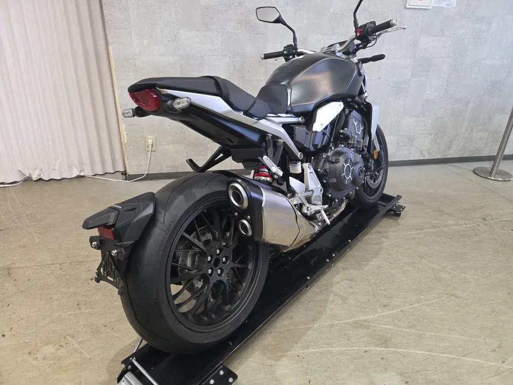 Honda CB1000R 2021, maddo black, фото 5