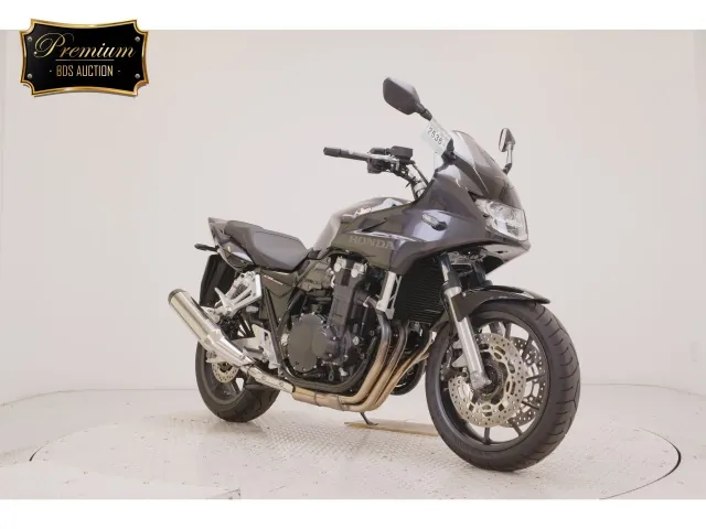 Honda CB1300 2025, black | gunmetal, фото 3