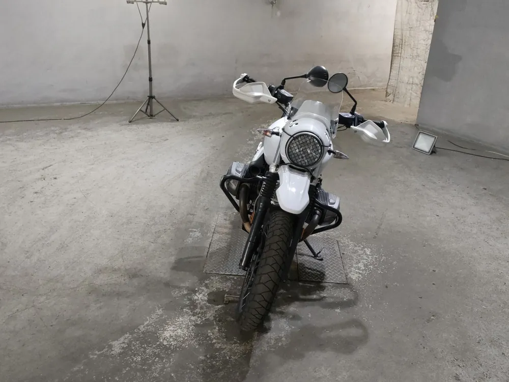 BMW R nineT urban G/S 2017, white / blue, фото 3