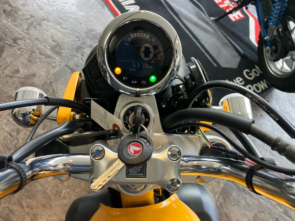 Honda Monkey 125, белый, жёлтый, фото 3