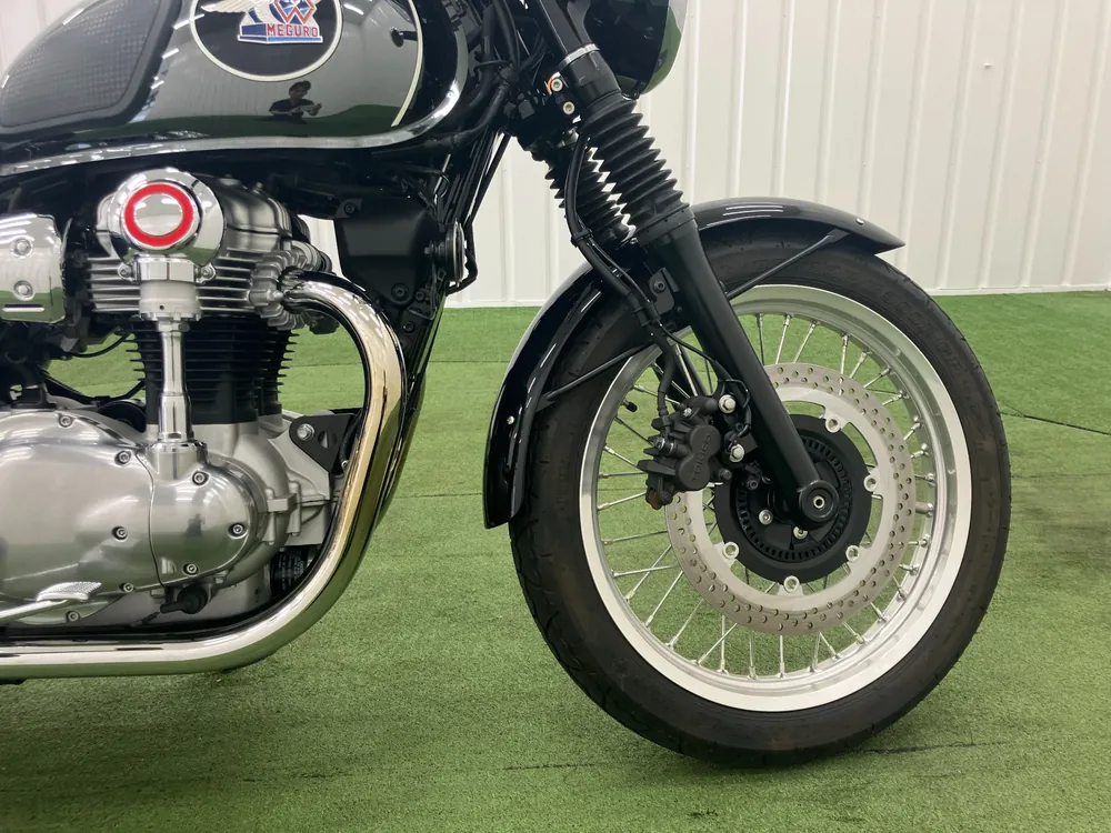 Kawasaki W800-2 2022, чёрный, серебристый, фото 12