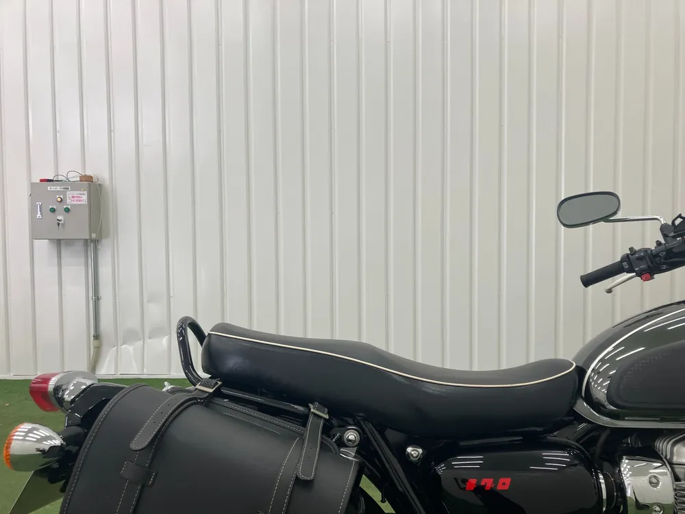 Kawasaki W800-2 2022, чёрный, серебристый, фото 13