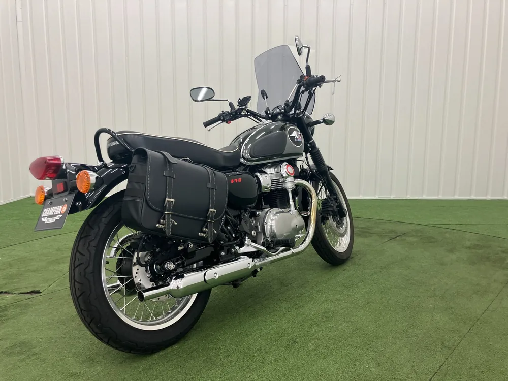 Kawasaki W800-2 2022, чёрный, серебристый, фото 6