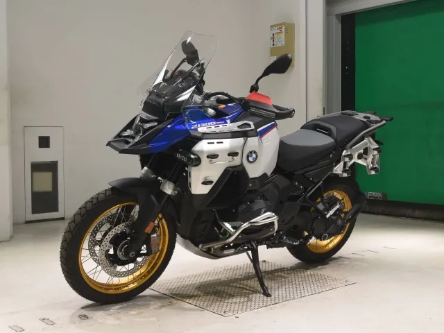 BMW R1300Gs Adv Asa 2026, white | red | blue, фото 4