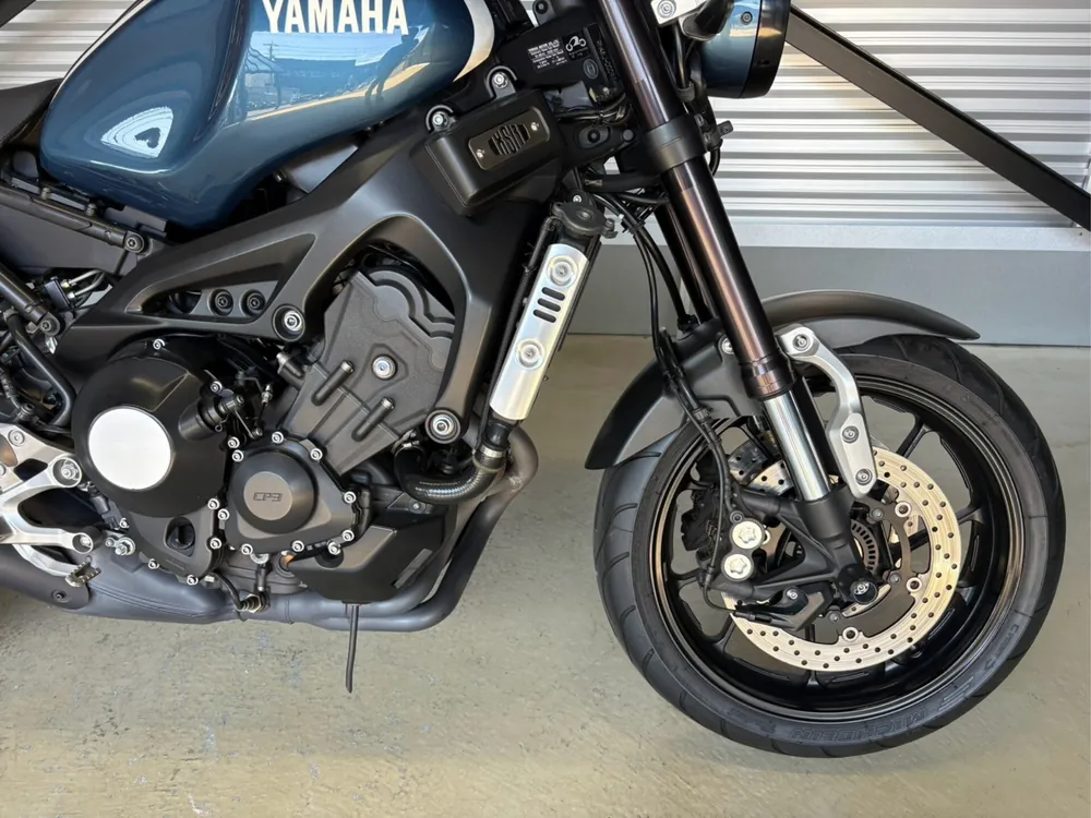 Yamaha XSR900 2016, серебристый, синий, фото 7
