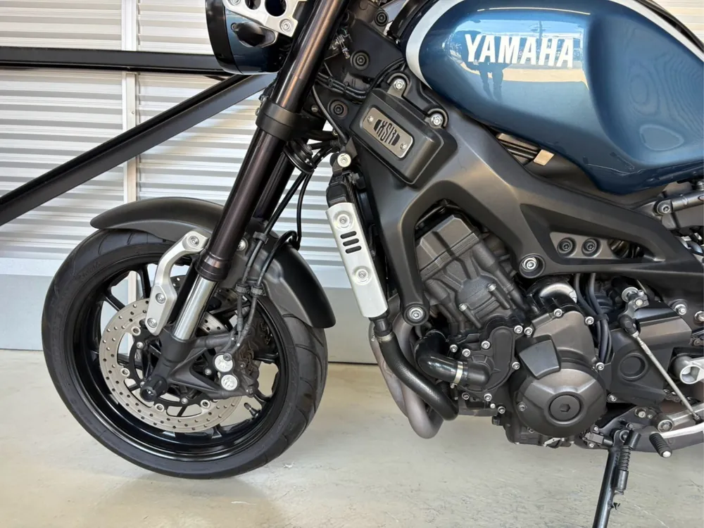 Yamaha XSR900 2016, серебристый, синий, фото 8