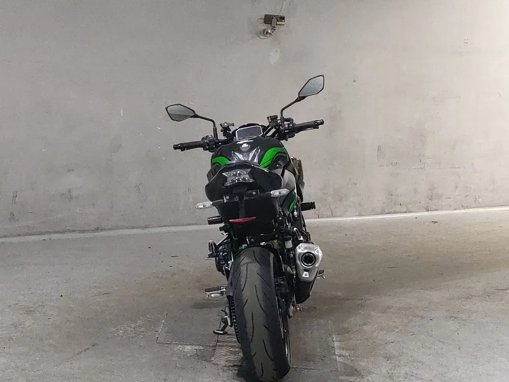 Kawasaki Z900-2 2022, gray / green, фото 4