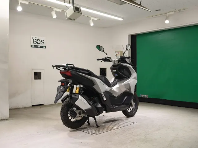 Honda ADV160, серый, фото 5
