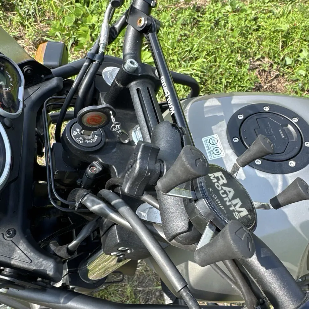Royal Enfield Himalayan 411 2023, фото 8