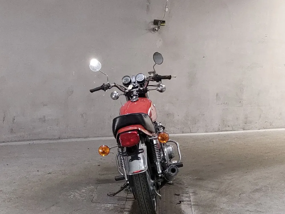 Kawasaki Z650, красный, фото 4
