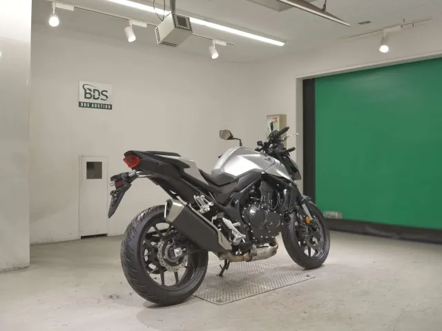 Honda CB750 Hornet, белый, фото 5