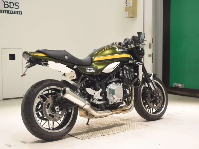 Kawasaki Z900RS 2021, зелёный, фото 5