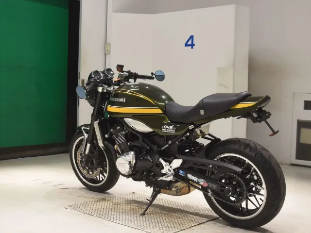 Kawasaki Z900RS 2021, зелёный, фото 6
