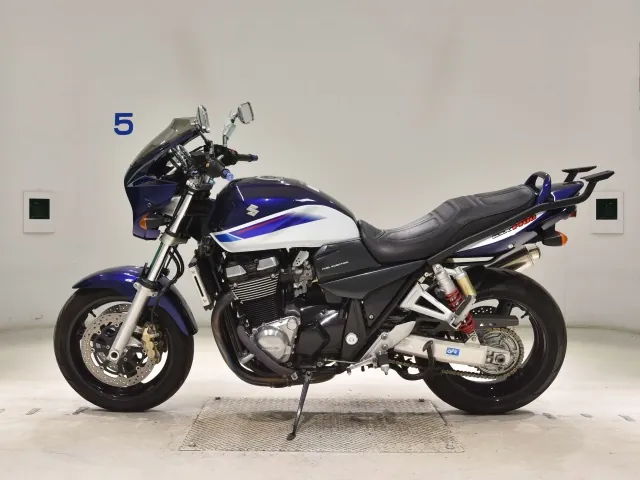 Suzuki GSX1400 2008, белый, синий, фото 2