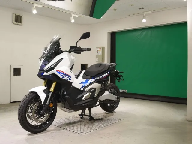 Honda X-ADV750 2026, white | navy blue, фото 4