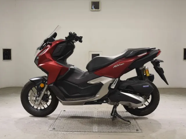 Honda ADV160, красный, фото 2