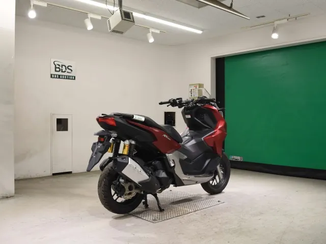 Honda ADV160, красный, фото 5