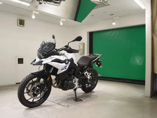 BMW F800Gs 2025, белый, фото 4