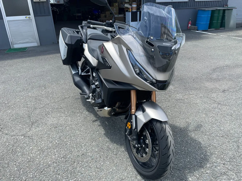 Honda NT1100 2025, золотистый, фото 4