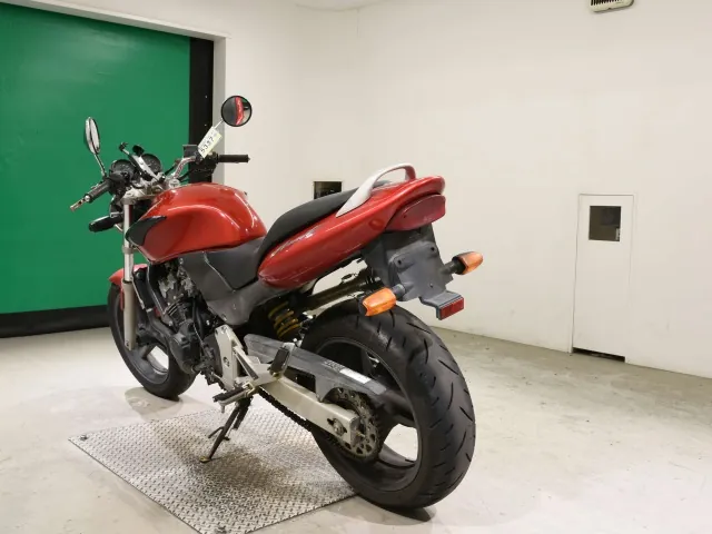 Honda Hornet 250, красный, фото 6