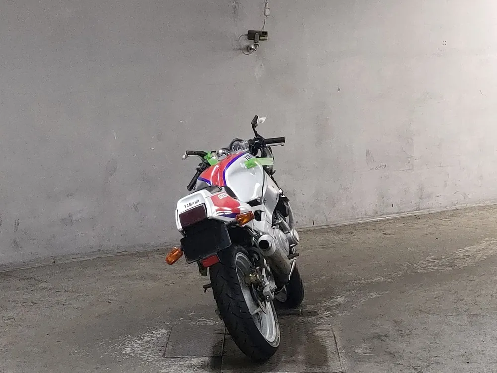 Yamaha FZR400R из Японии, фото 4