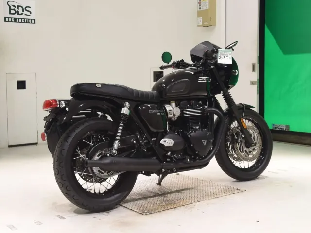 Triumph Bonneville T120 2021, чёрный, фото 5