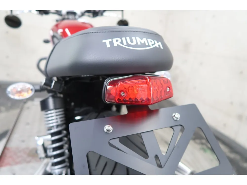 Triumph Street Twin 2024, red/ black, фото 19